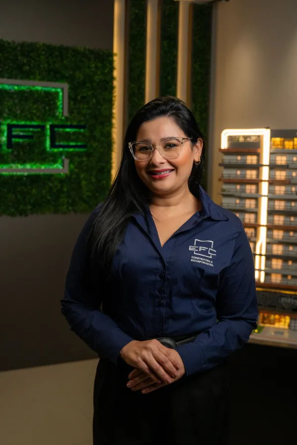 Flávia Almada