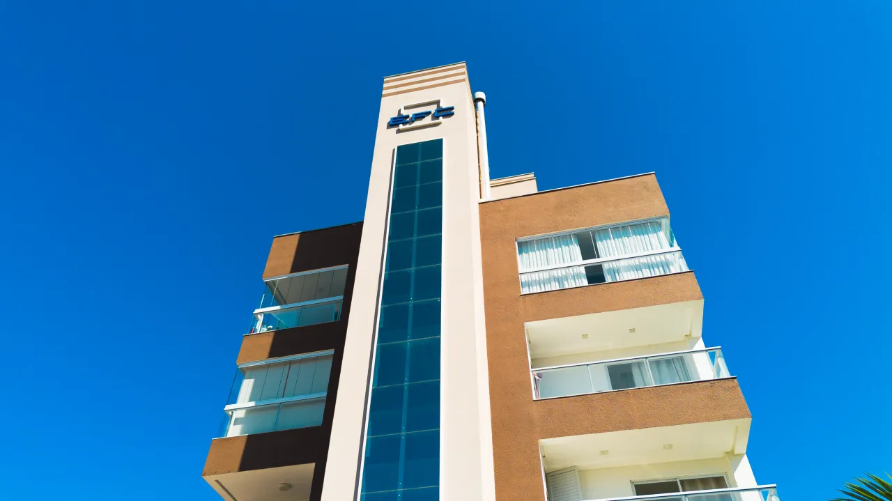 CRETA RESIDENCE